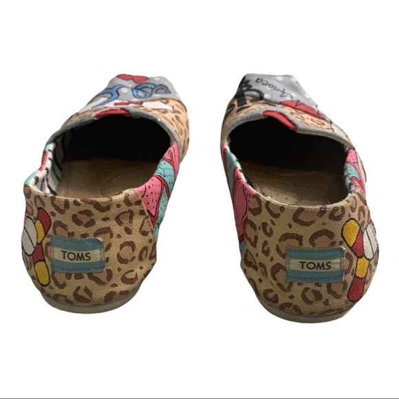 TOMS Women’s Custom Handpainted ‘Nurse Chelsea’ Slip On Loafer Flats EUC - Picture 7 of 8